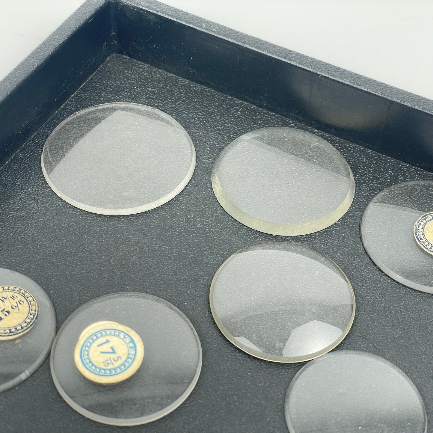 Lot 31- Watchmaker’s Selection of 25 Thick Glass Pocket Watch Crystals
