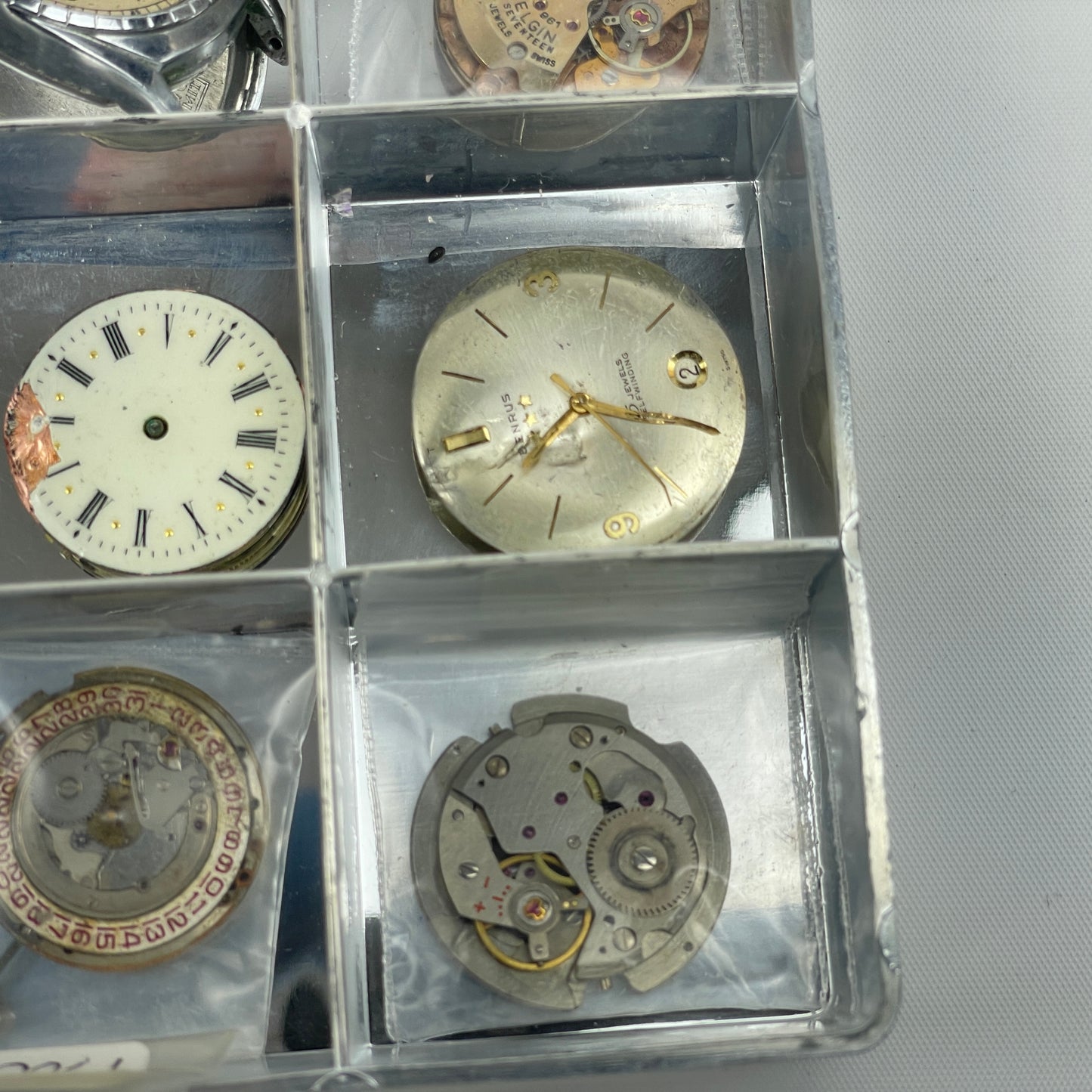 Lot 102- Swiss Assortment of Wristwatch Movements