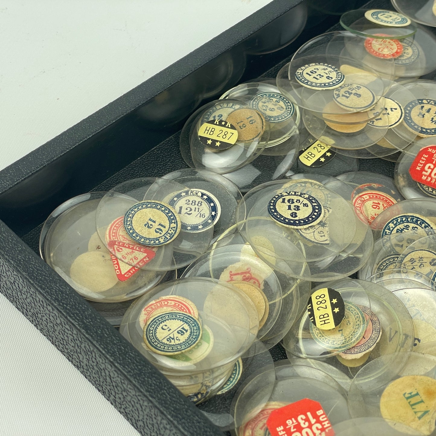 Lot 88- Watchmaker’s Selection of 200 Glass Pocket Watch Crystals