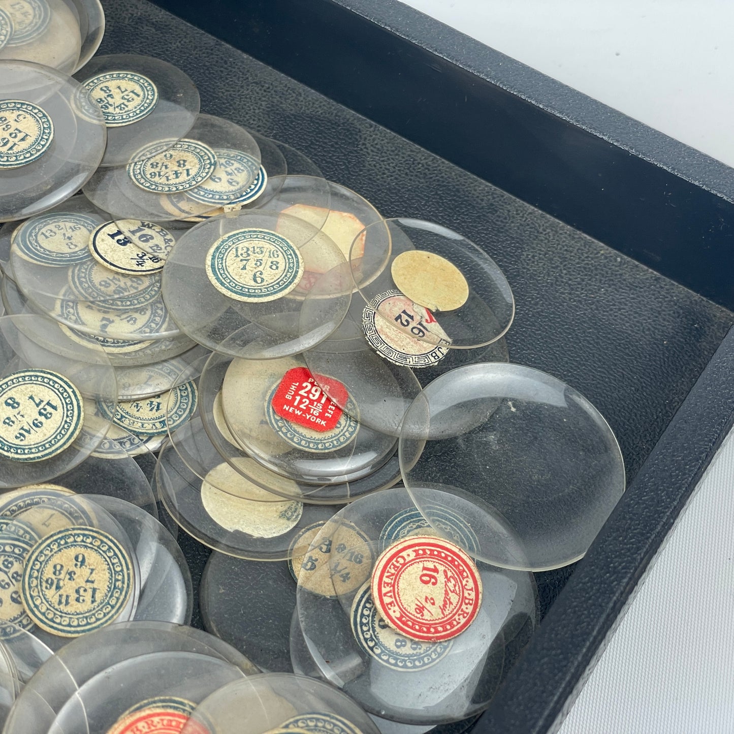 Lot 107- Watchmaker’s Selection of 200 Glass Pocket Watch Crystals