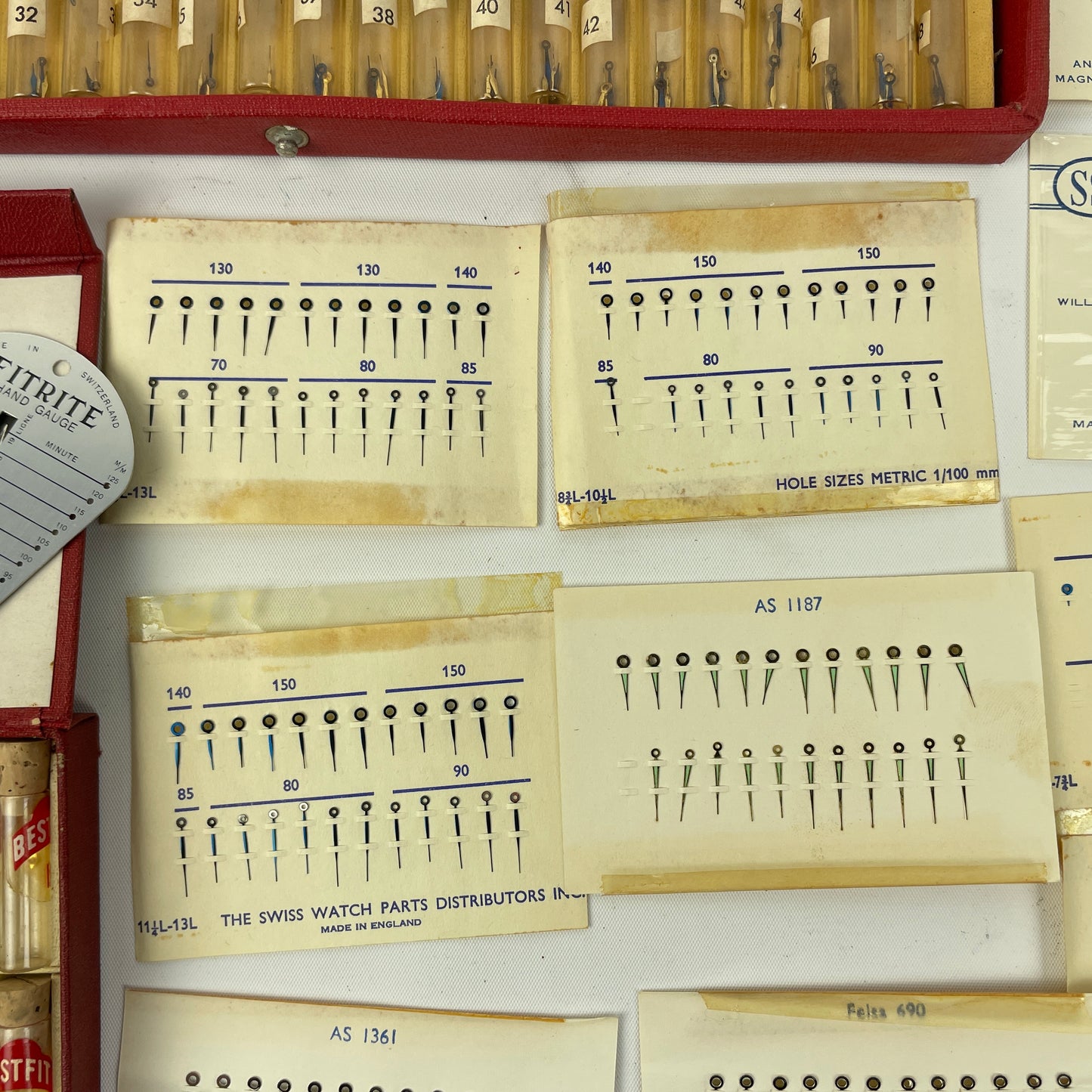 Lot 63 - NOS Hands & Crowns Assortment