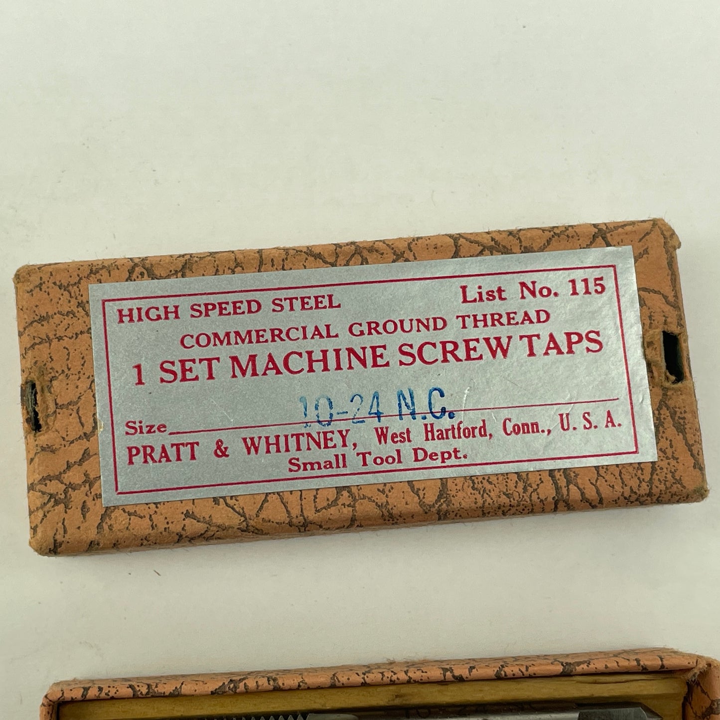Lot 25- NOS Pratt & Whitney 10-24 N.C. Screw Taps
