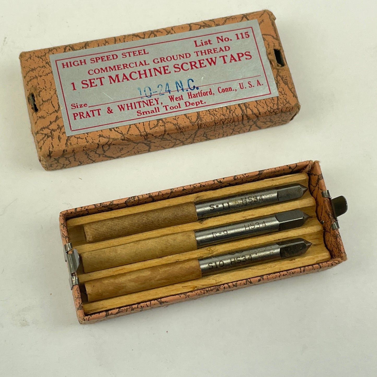 Lot 25- NOS Pratt & Whitney 10-24 N.C. Screw Taps