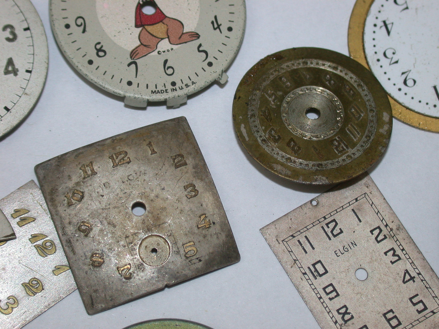 Lot 20- Large Assortment of Wristwatch Dials & Character Dials