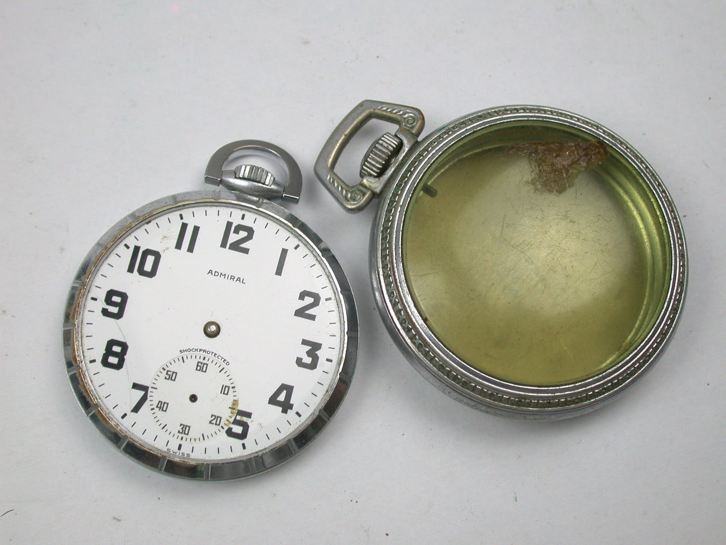Lot 28- Large Selection of Non-running Pocket Watches & Cases