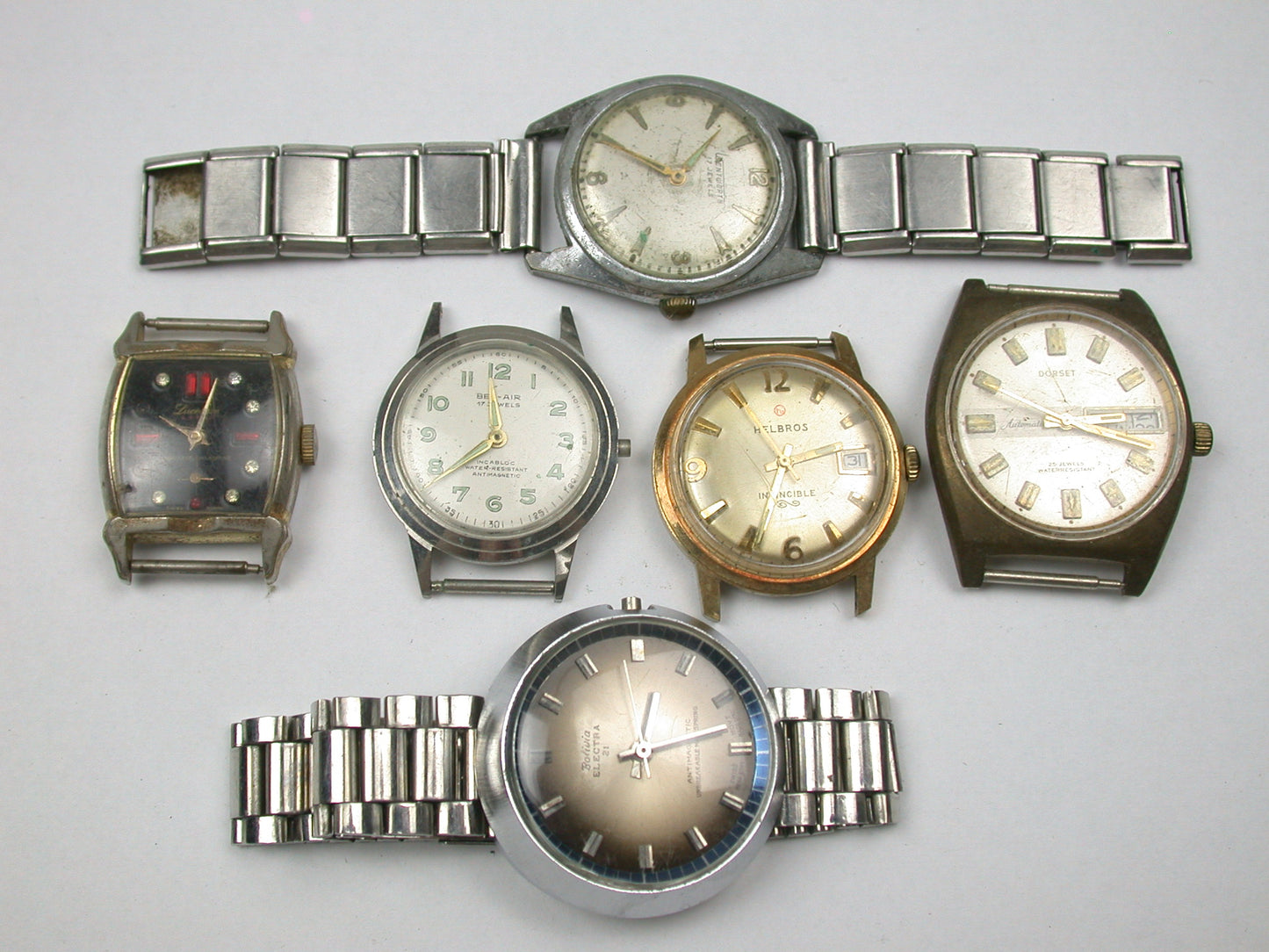 Lot 43- Assortment of Swiss Vintage Mechanical Wristwatches
