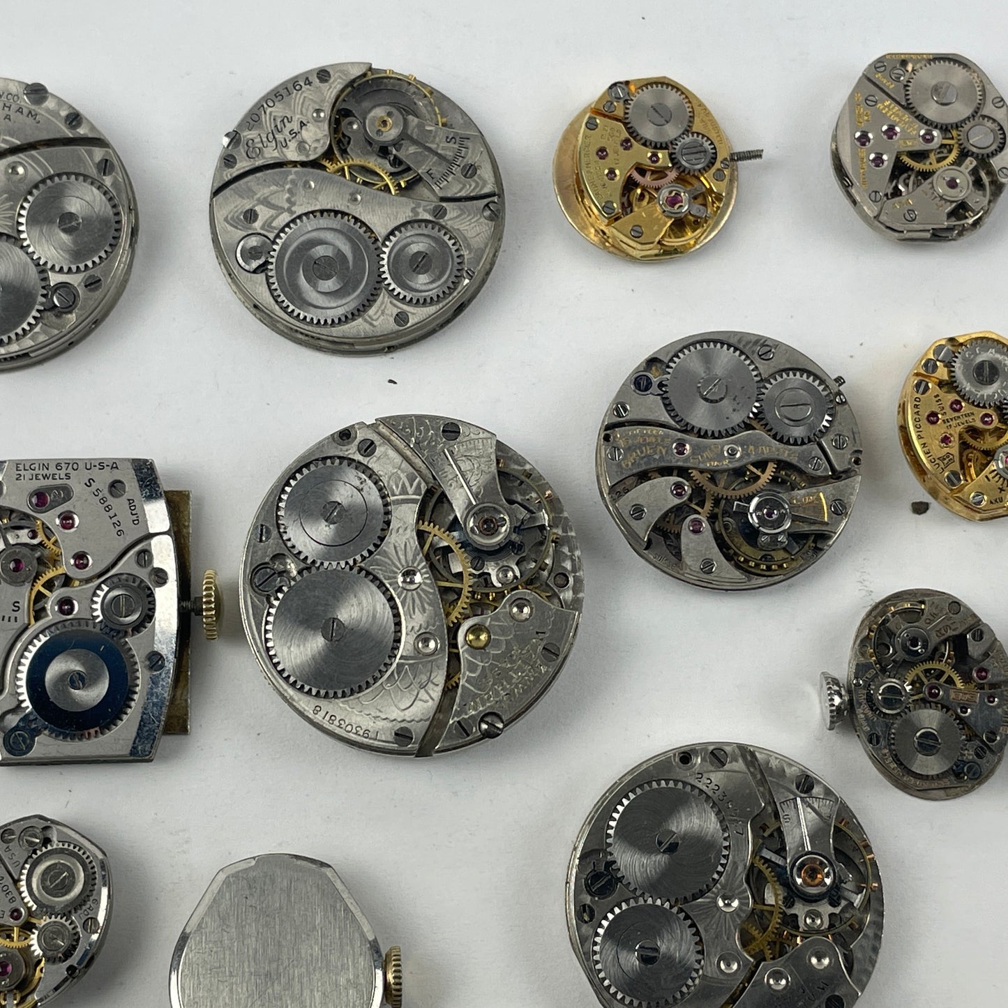 May Lot 88- Vintage American & Swiss Watch Movements