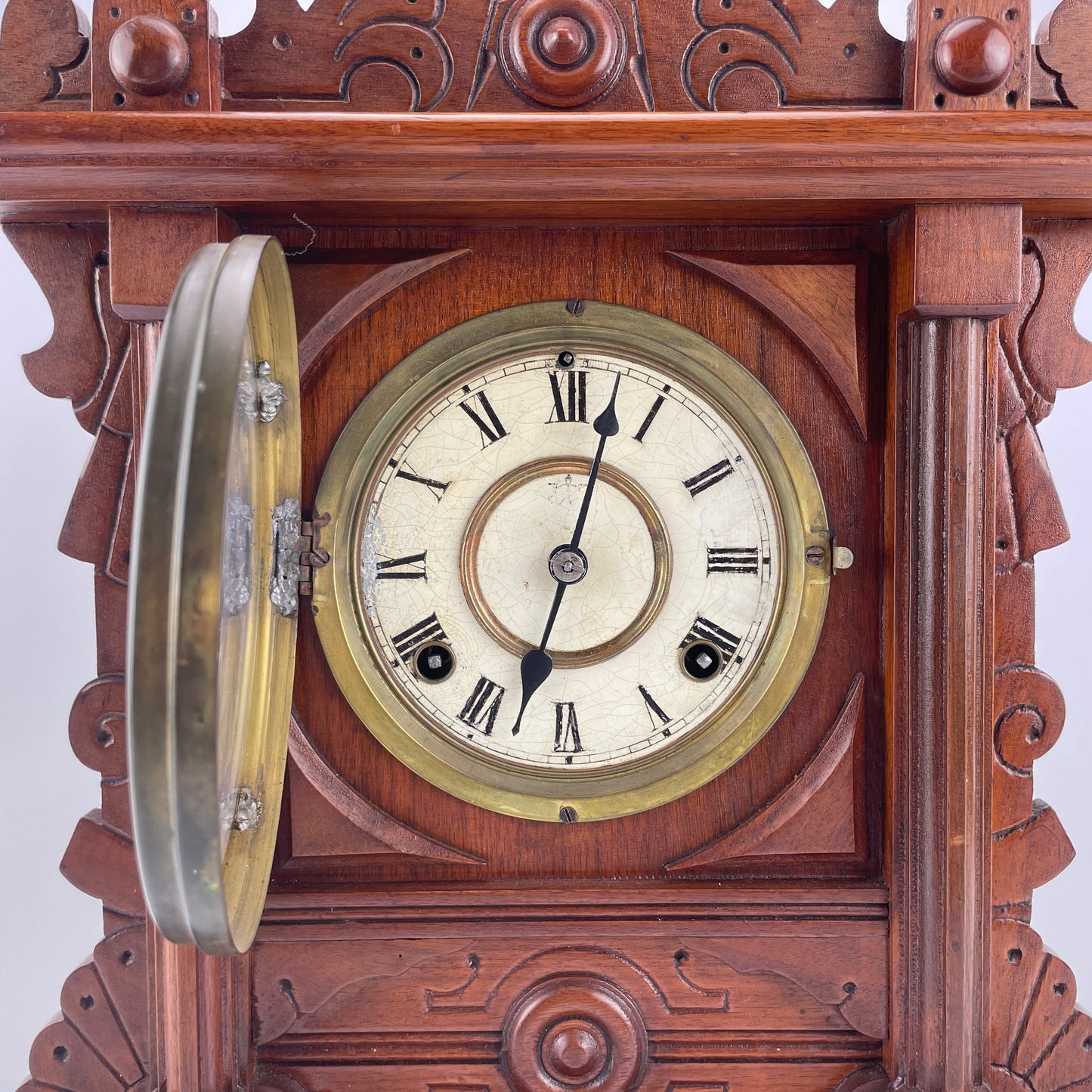 Lot 74- Waterbury Clock Co. Wren Mantle Clock