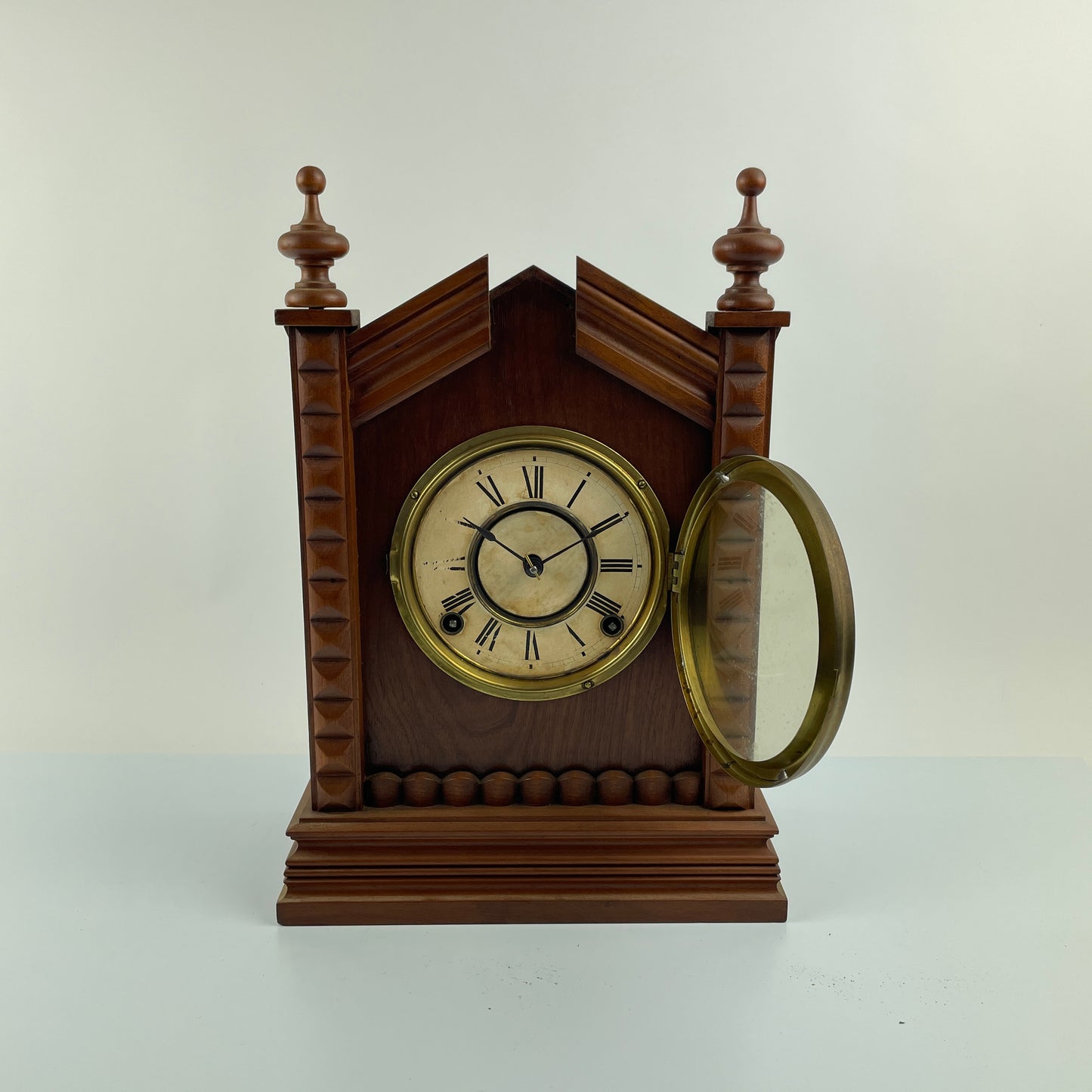 Lot 109- Ansonia 8-day Time & Strike Mantle Clock