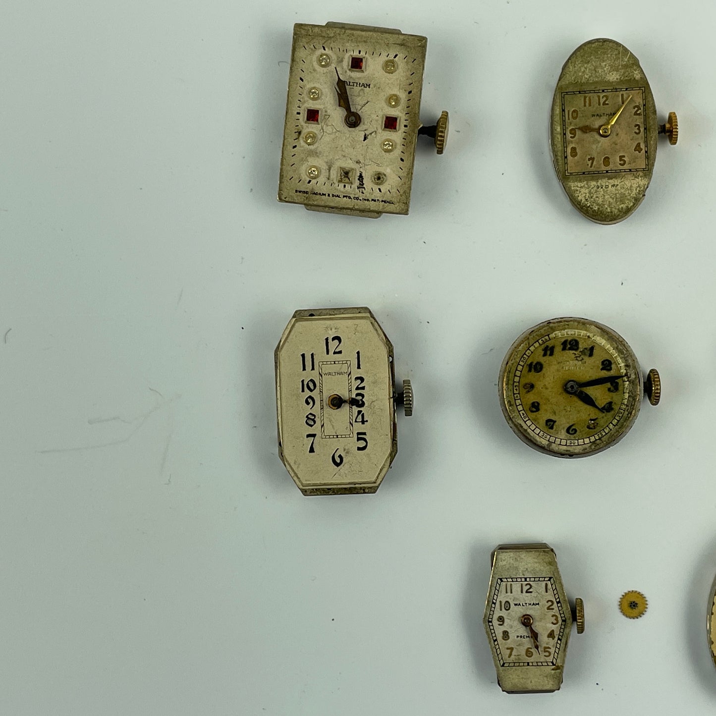 Lot 76- Waltham Vintage Mechanical Wristwatch Movements