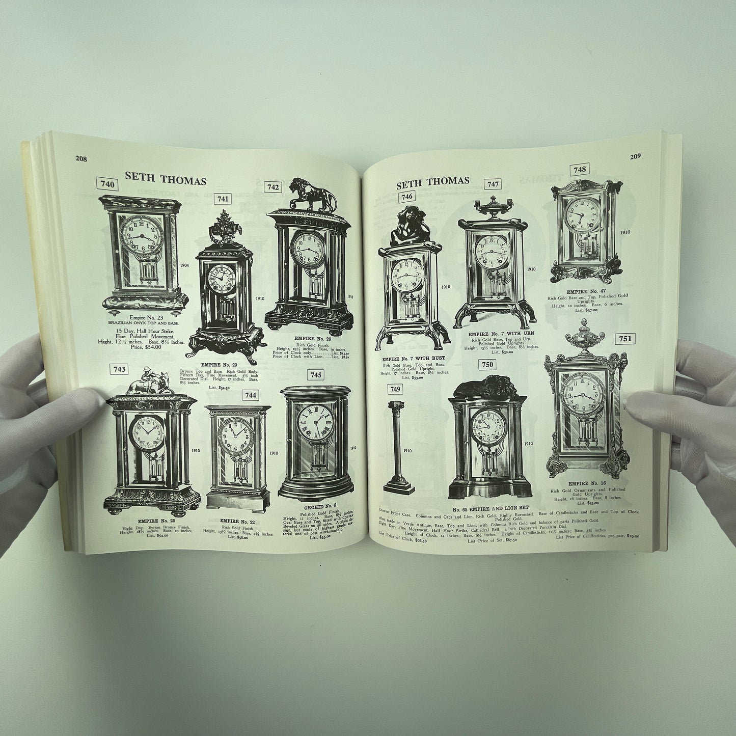 Oct Lot 46- American Clocks Guide to Identification and Prices