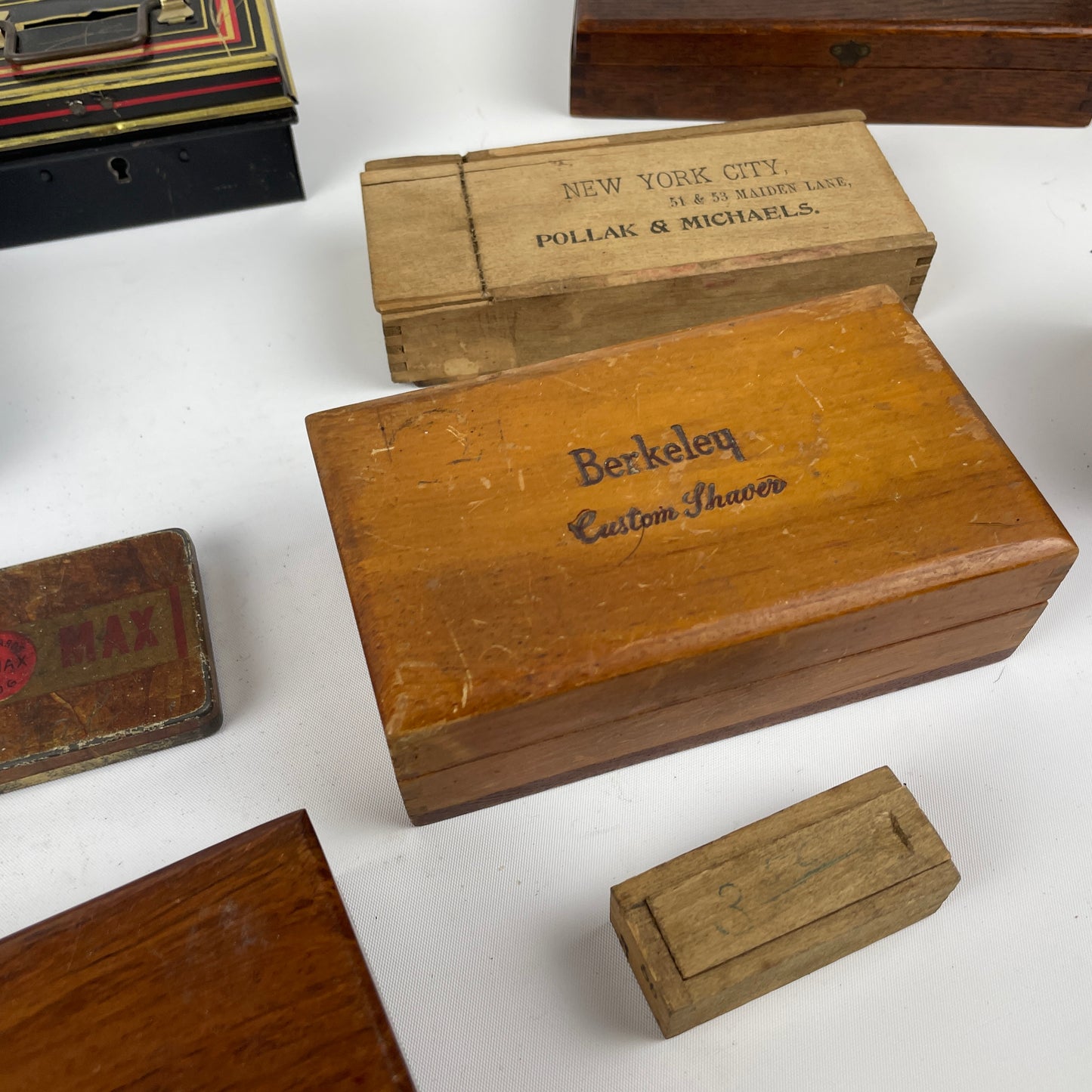 Oct Lot 43- Vintage Tin & Wood Containers