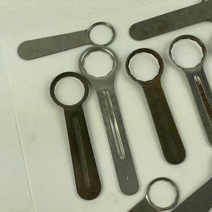 Jan Lot 16- Watchmaker’s Selection of Handheld Waterproof Case Wrenches