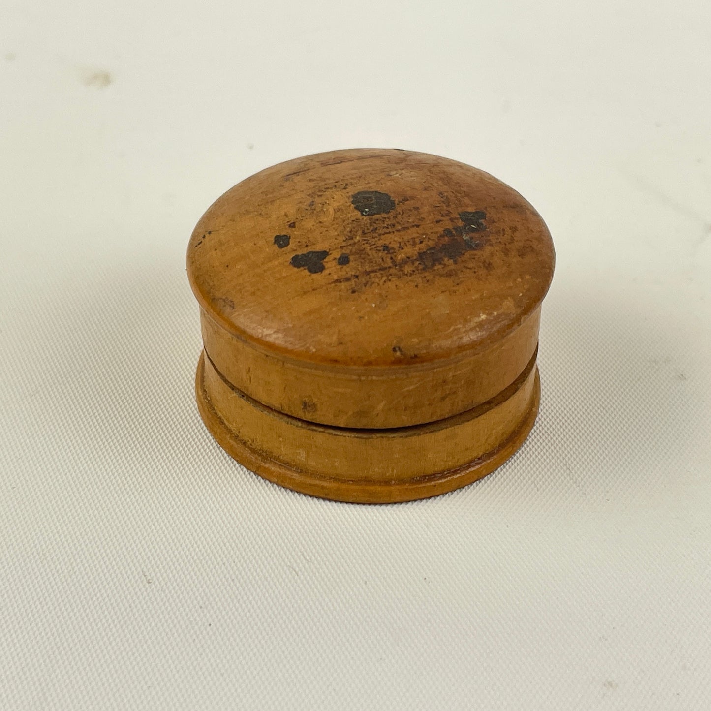 Jan Lot 125- Watchmaker’s Antique Wood Stand Oil Cups w/ Agate Oil Cups