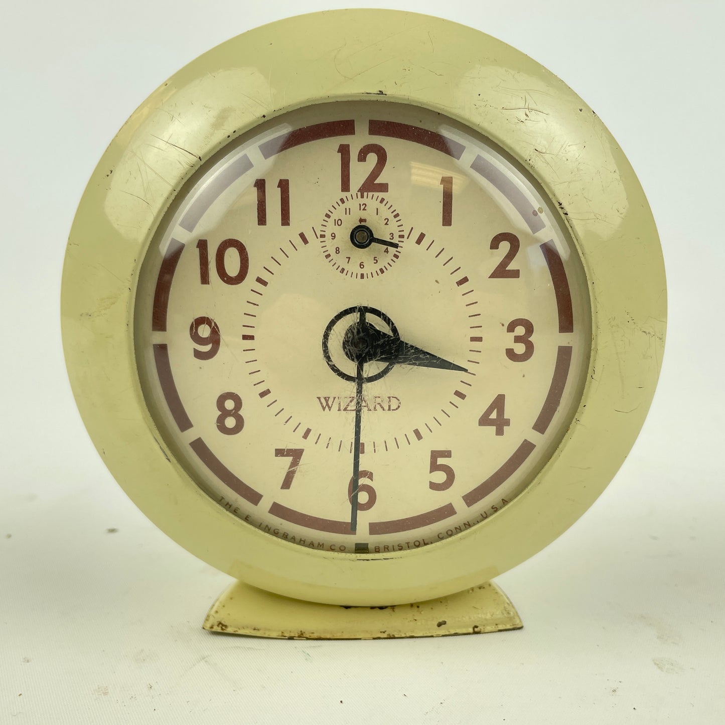 Jan Lot 134- Vintage Alarm Clocks set of (3)