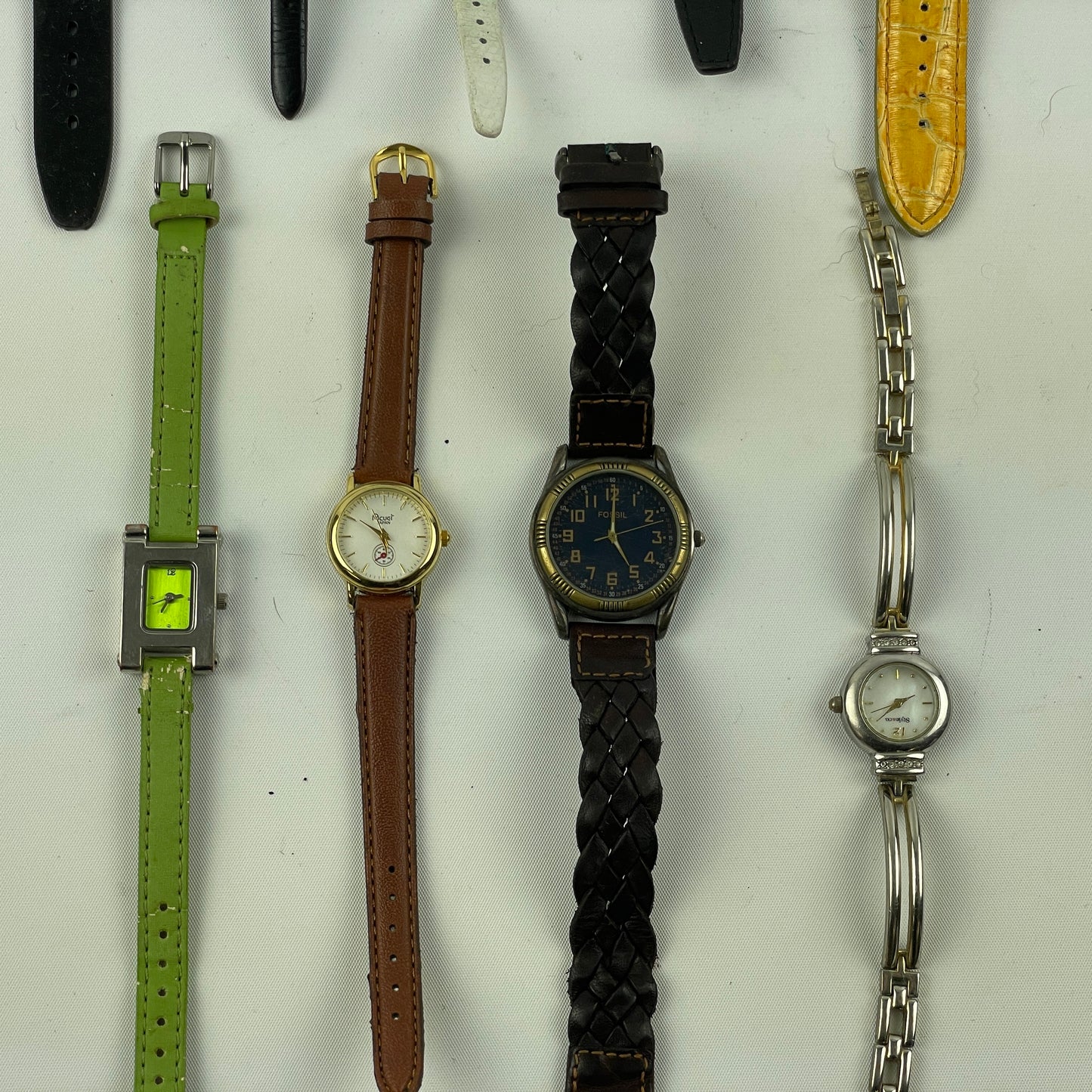 Lot 106- Men’s & Ladies Quartz Wristwatches