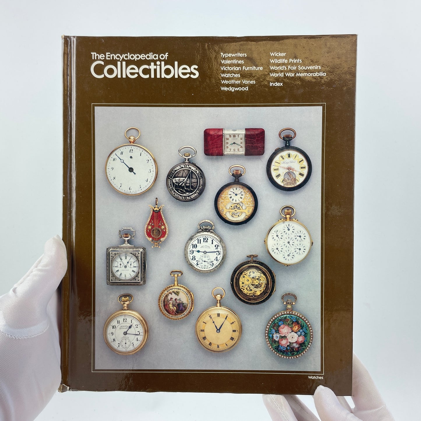 Feb Lot 137- The Encyclopedia of Collectibles