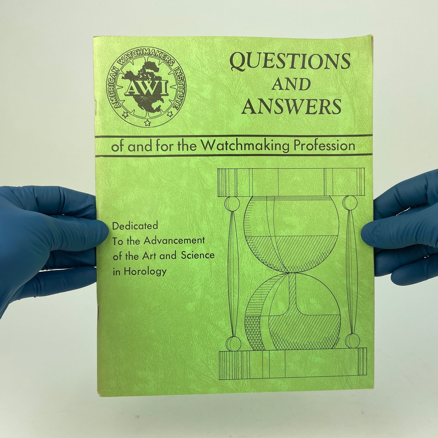 Mar Lot 121- Questions And Answers of and for the Watchmaking Profession