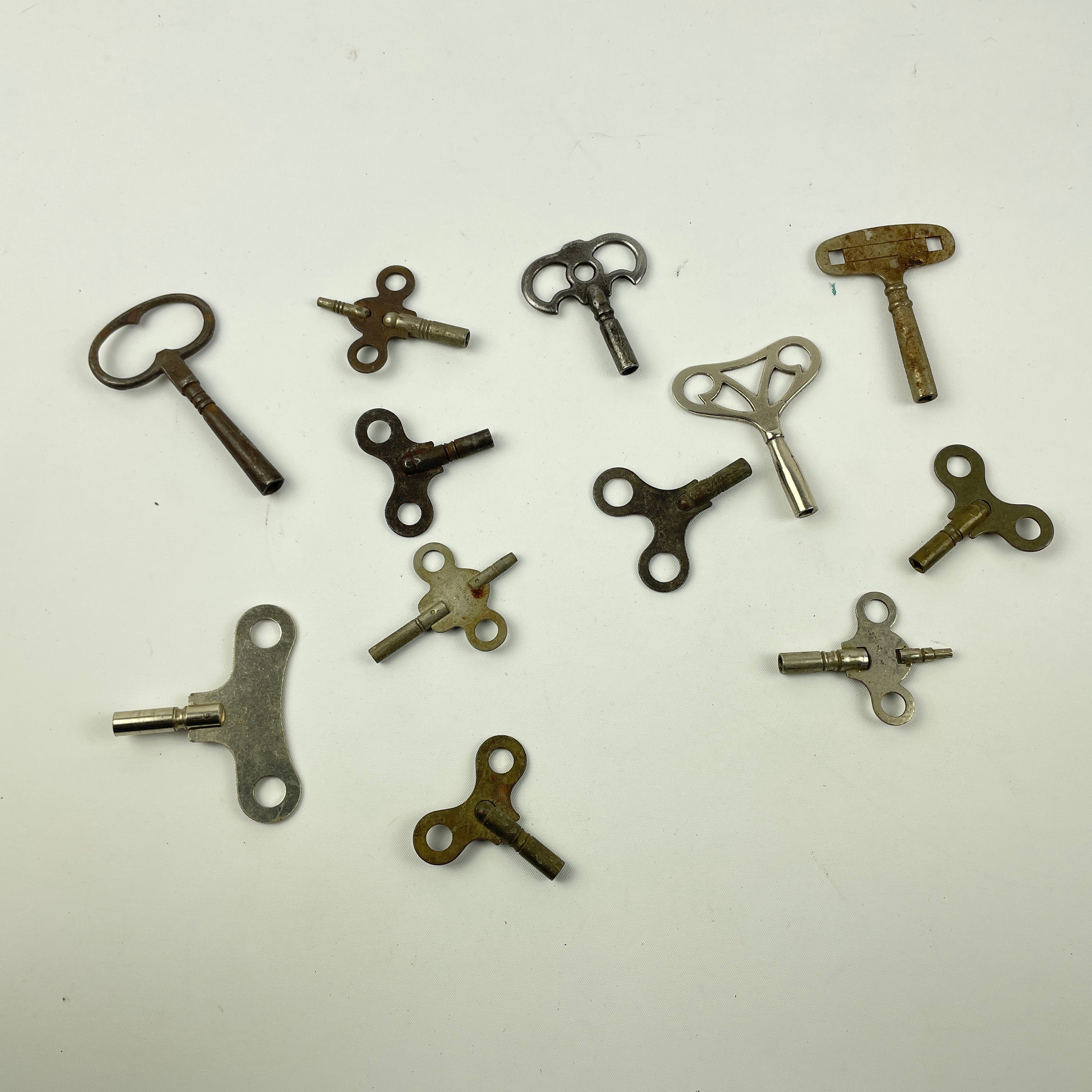 Watch Clock Key Lot 117- Large Selection of Twelve Clock Keys – watchpartsrus