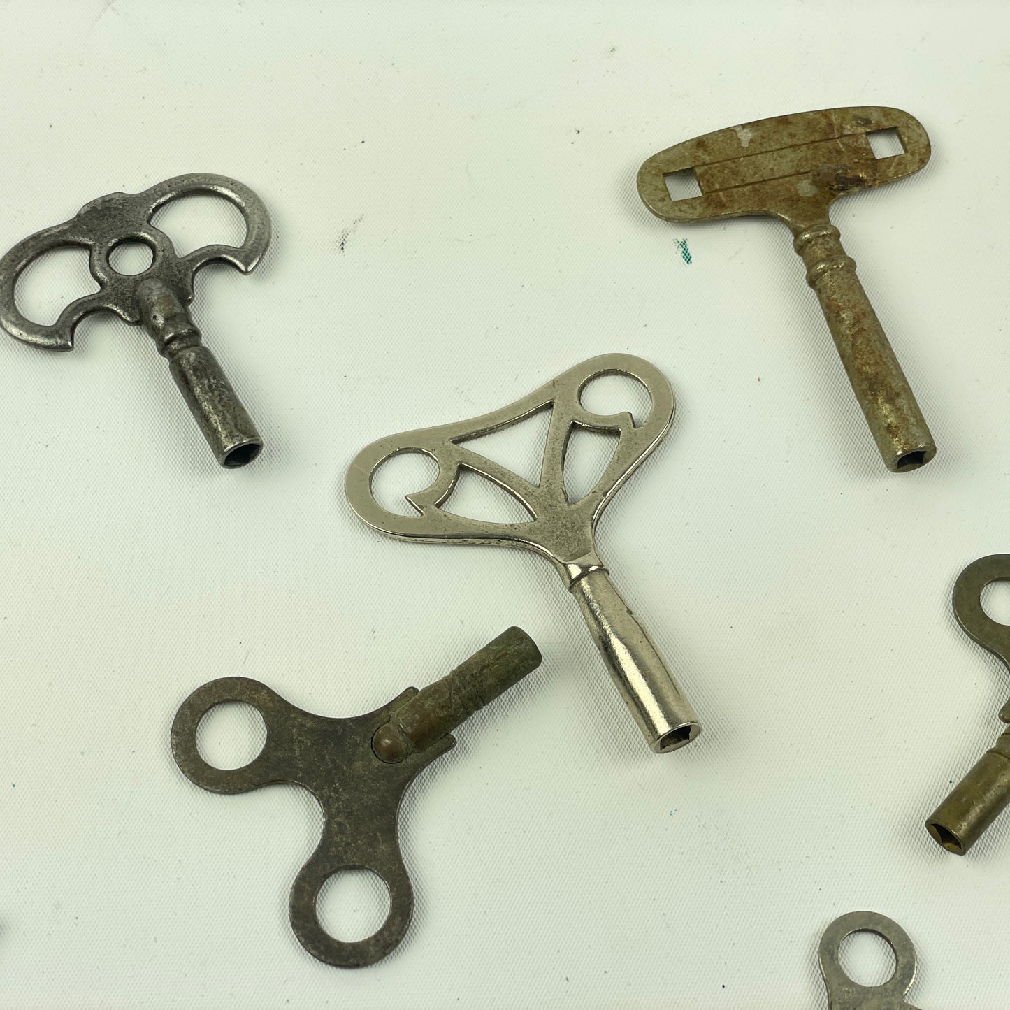 Lot 117- Large Selection of Twelve Clock Keys