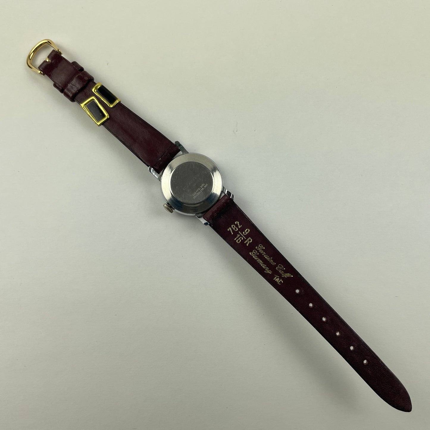 Apr Lot 116- United Features Vintage Mechanical “SNOOPY” Wristwatch