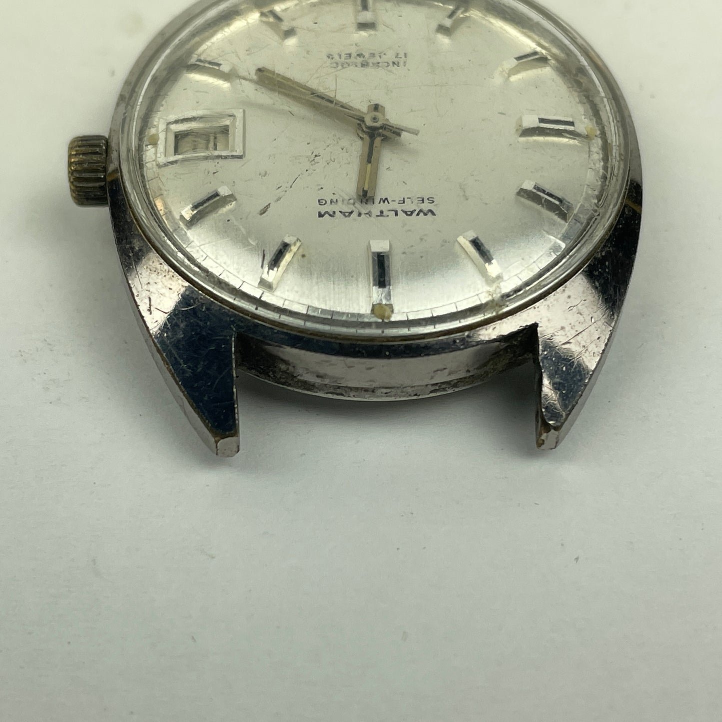 Lot 16- Waltham Men’s Automatic Date Model Vintage Mechanical Wristwatch